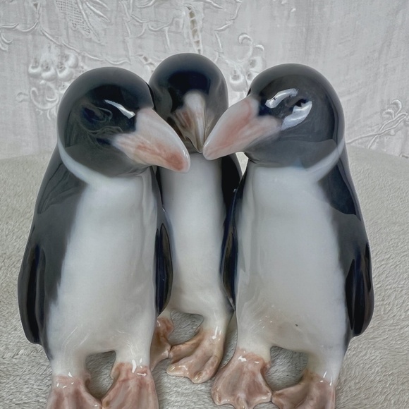 Royal Copenhagen Penguin Trio Vintage Porcelain - Picture 7 of 11